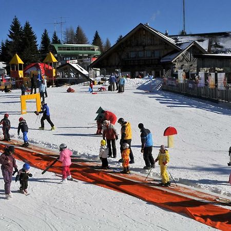 Holiday Home Cumar Cerkno Bagian luar foto